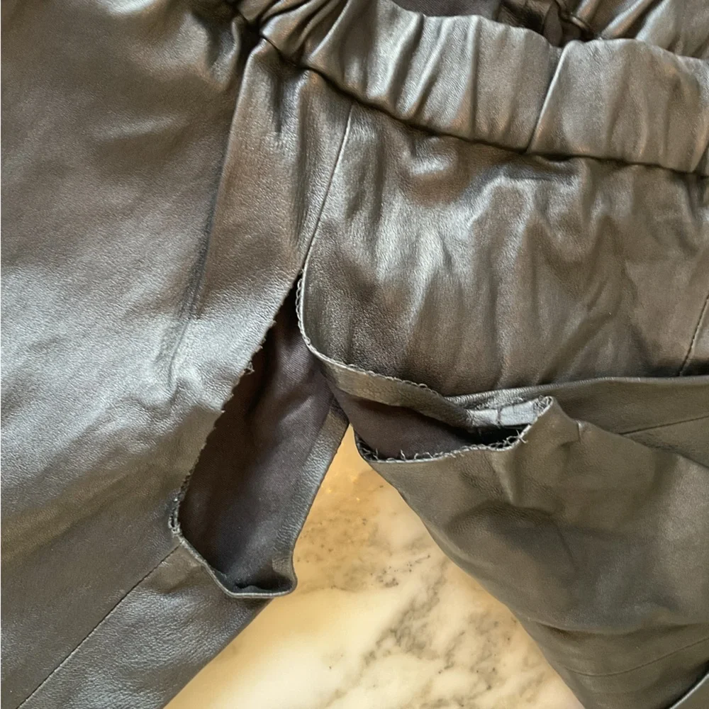 NWOT J Crew Collection Black 100% Leather Stretch Legging Sz 000 seam separated